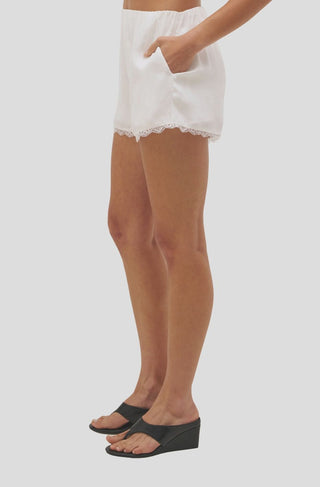 Liora Short