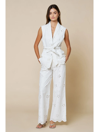 Floral Embroidery Scalloped Hem Pants