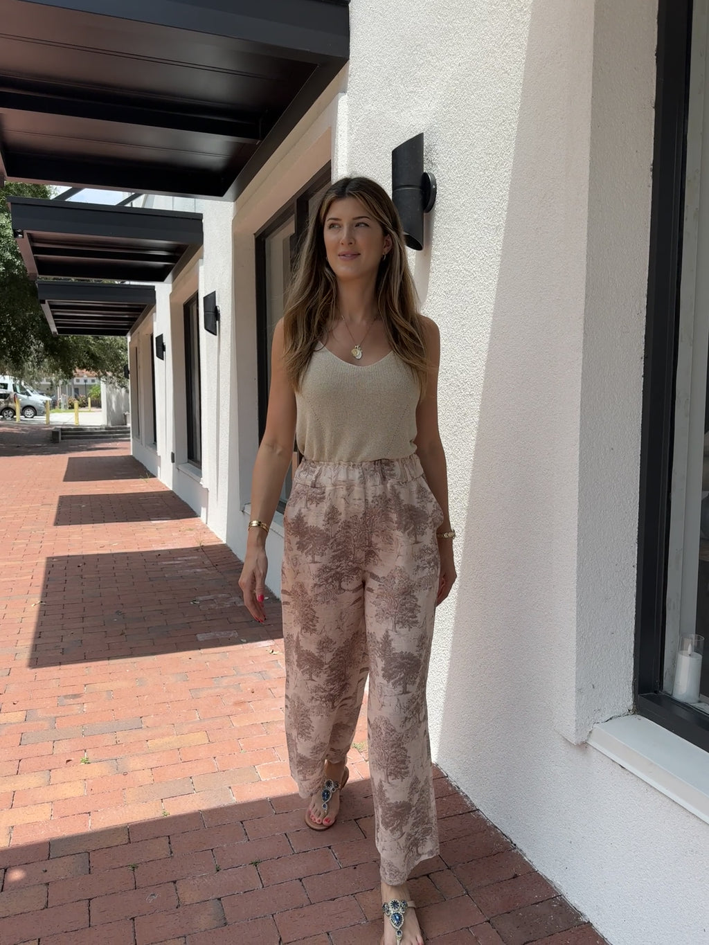 100% linen fabric handmade in Italy. Featuring a subtle, high-fashion-inspired safari print with lions, tigers, and trees